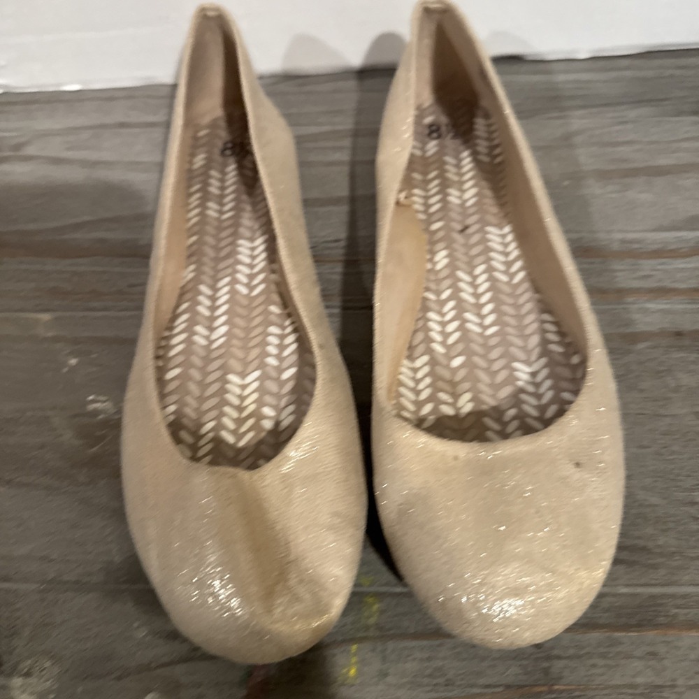Gold Metallic Flat Shoes Woman Size 8.5 Ballet Slip on Shoes